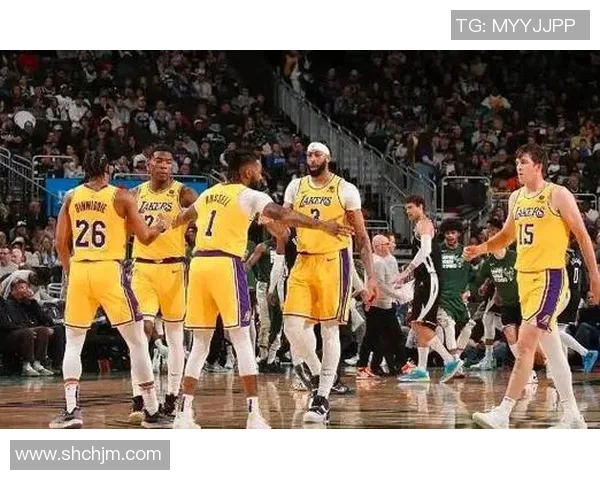 湖人火箭季后赛下半场精彩对决分析与战术解析