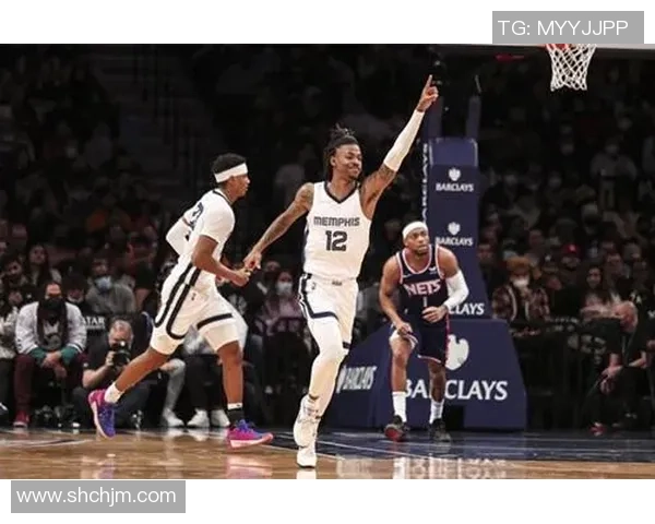 篮网与灰熊第三节精彩对决分析球员表现与战术调整全解析